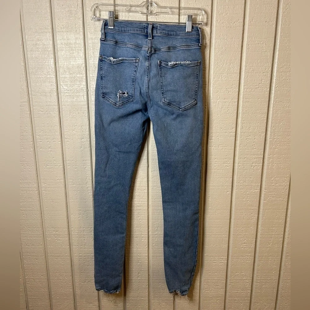 AGOLDE Sophie High Rise Skinny, size 26.  Some slight wear below zipper.